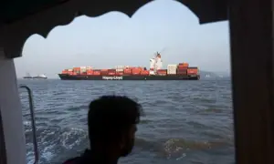 India Bans Its Seafarers from Voyage Through Strait of Hormuz Amid Renewed Regional Tensions