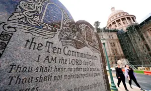Court rejects Texas law requiring display of Ten Commandments in public schools