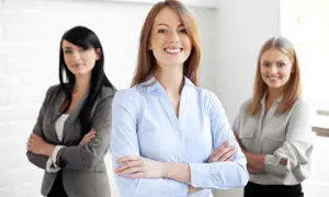 Ends 3-Day Run on Weak Outlook