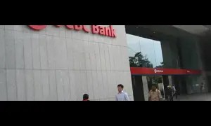 OCBC (SGX:O39) Stock Could Trade At A Discount After AI Wealth App Launch